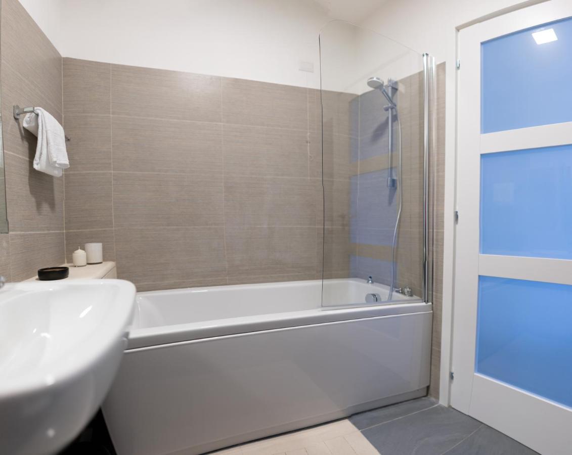 Janare - Rooms & Terrace Napoli Eksteriør billede
