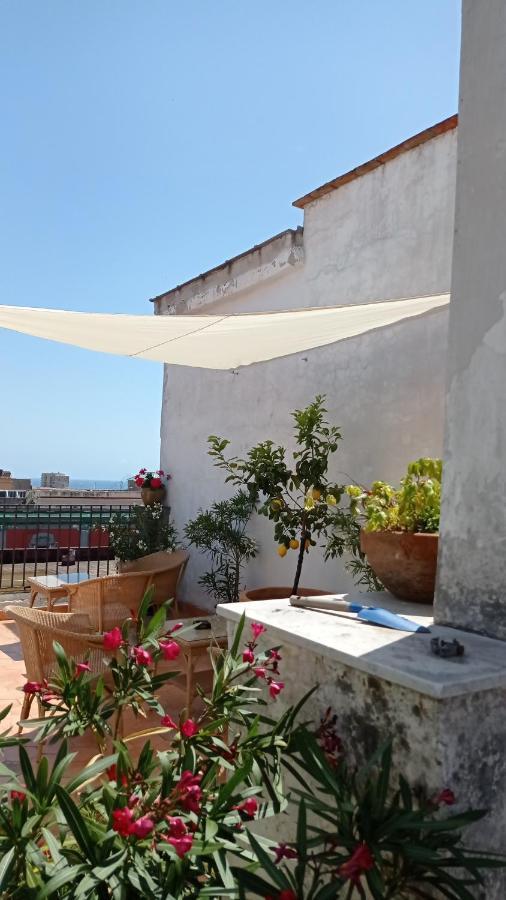 Janare - Rooms & Terrace Napoli Eksteriør billede