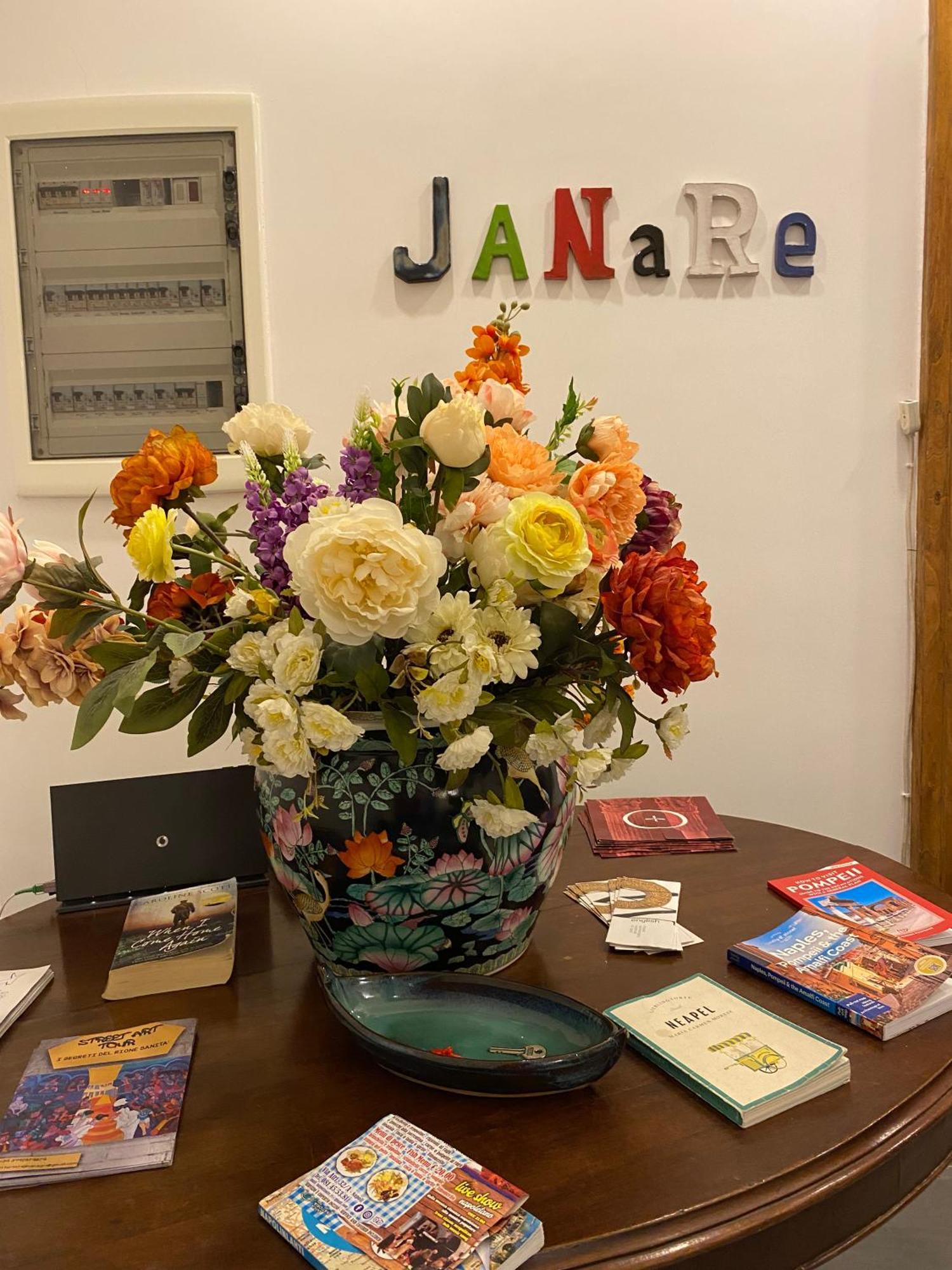 Janare - Rooms & Terrace Napoli Eksteriør billede