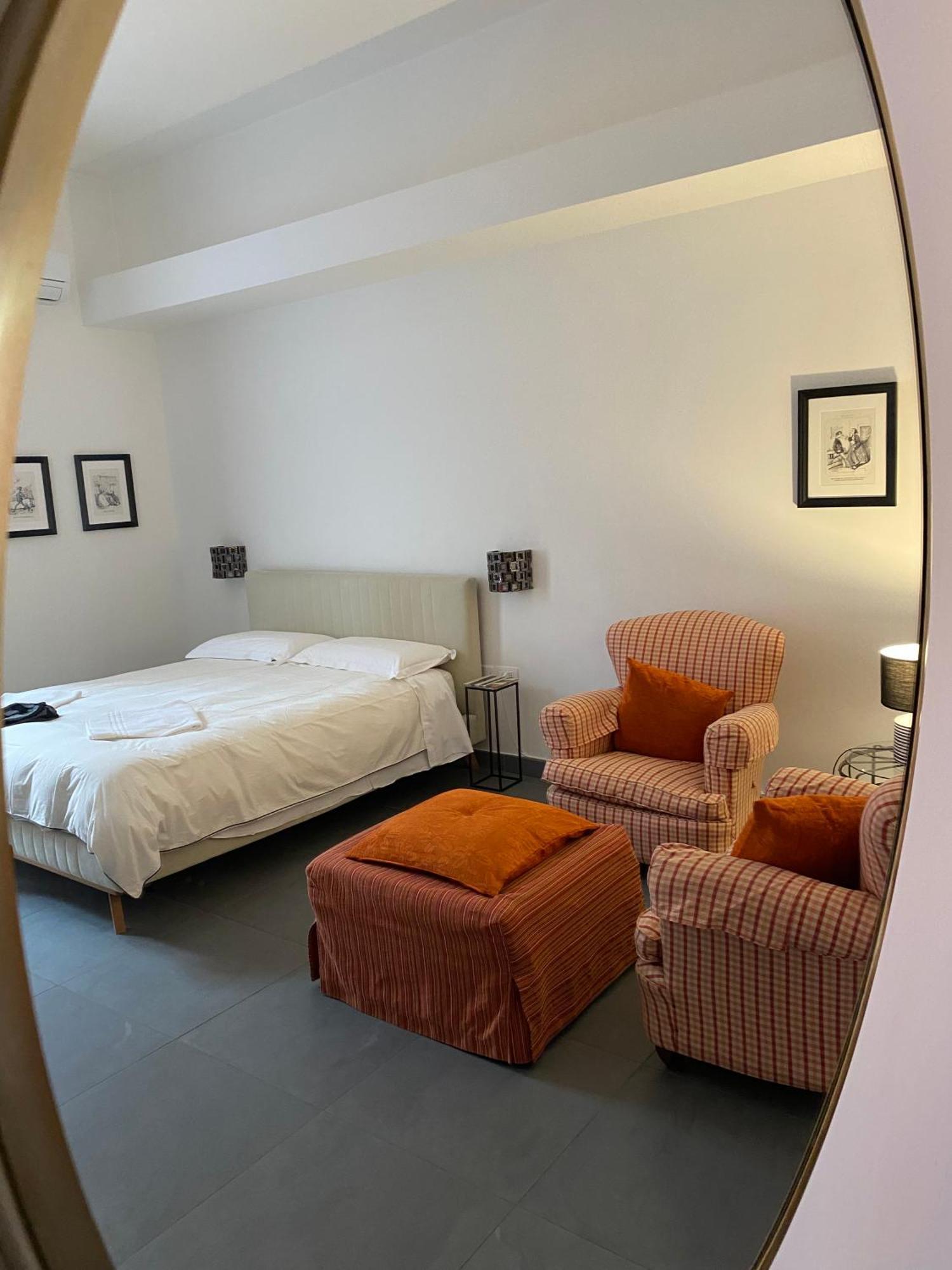 Janare - Rooms & Terrace Napoli Eksteriør billede