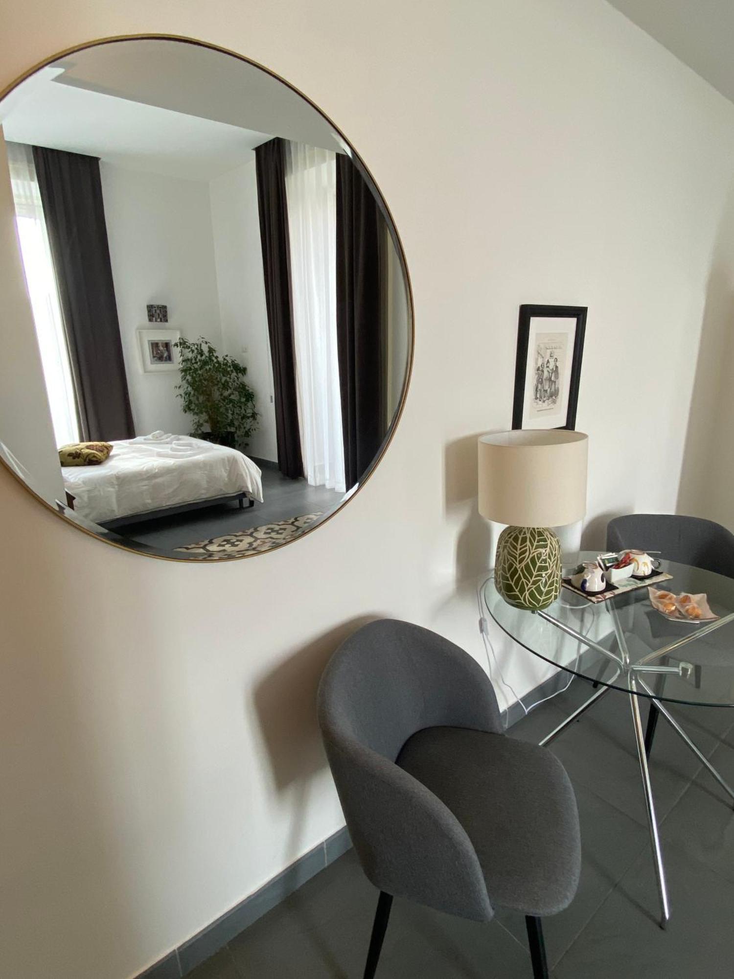 Janare - Rooms & Terrace Napoli Eksteriør billede
